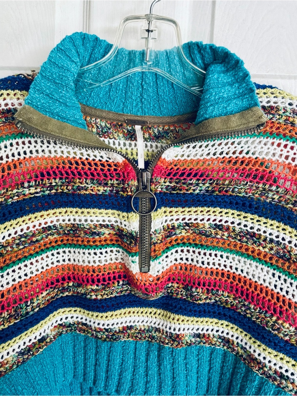 FREE PEOPLE..oversized sweater - Picture 4 of 8